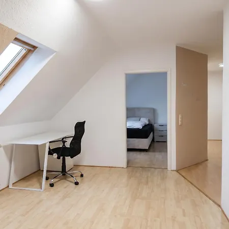Helles Dachgeschoss Im Herzen Von Altstadt, Bahnhof Und Weser Zu Fuss Erreichbar Hamelin